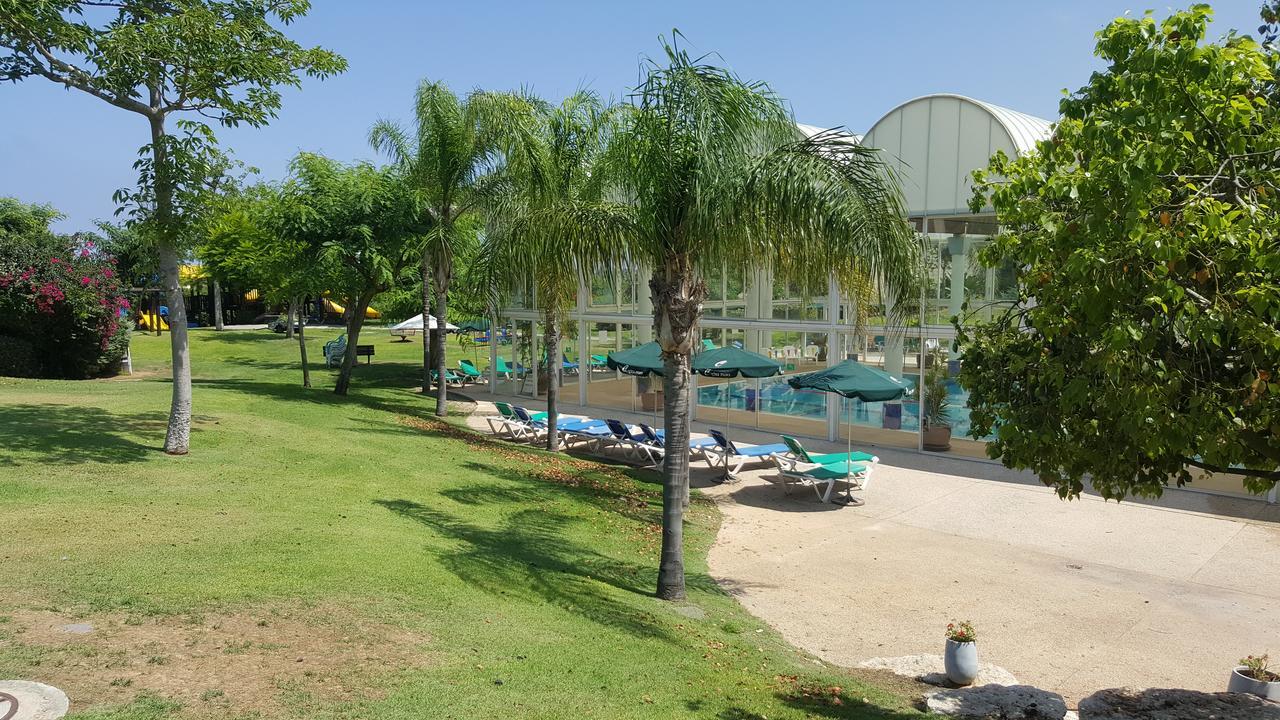 Neot Golf Caesarea Garden Apartment Екстериор снимка