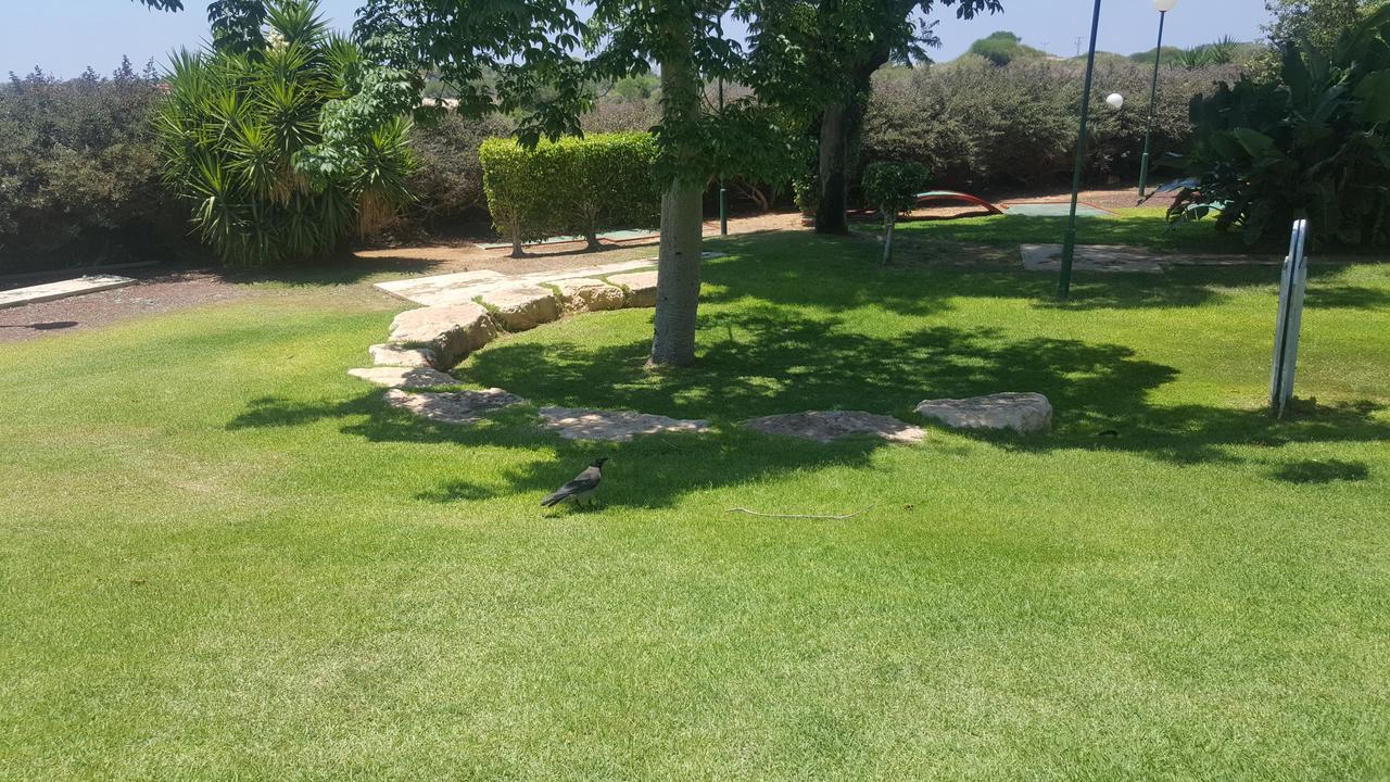 Neot Golf Caesarea Garden Apartment Екстериор снимка